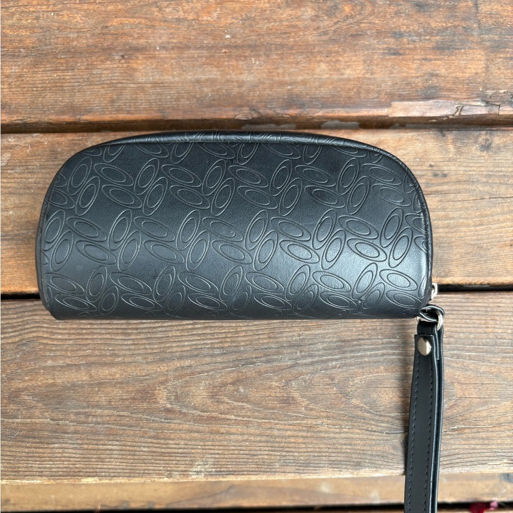 Oakley Logo Embossed Sunglass Case